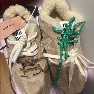 Miu miu x New Balance 530 SL ecru Sneakers Green Laces shearling brand new 37